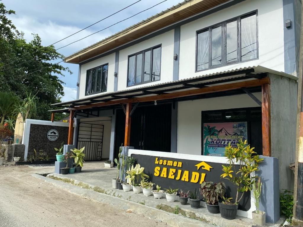 Krui Saejadi Surf And Stay Exterior photo